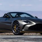 بررسی Aston Martin Vantage Roadster ۲۰۲۶: عملکرد کوپه با هیجان بدون سقف