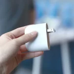 شارژر دو پورت Pixel Flex Dual Port گوگل، پیکسل ۱۰ را در اولویت قرار می‌دهد، اما با هزینه‌ای گزاف