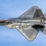 جنگنده اف 16 در برابر اف 22: چرا جت سریع‌تر همیشه بهتر نیست؟