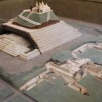 آیا غول‌های اساطیری آزتک، سازندگان اهرام مکزیک بودند؟