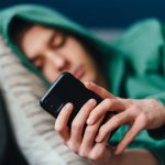 تقریبا یک‌سوم نوجوان‌ها هر روز از چت‌بات استفاده می‌کنند