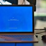 تصمیم بی‌رحمانه مایکروسافت: ۵۰۰ میلیون کامپیوتر ویندوز ۱۰ باید دور ریخته شود!