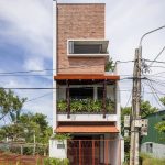 خانه «برنج قهوه‌ای»؛ شاهکار معماری پایدار در زمینی باریک (+عکس)